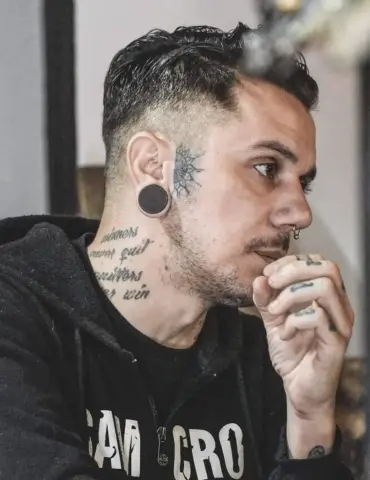 Harris - Tätowierer